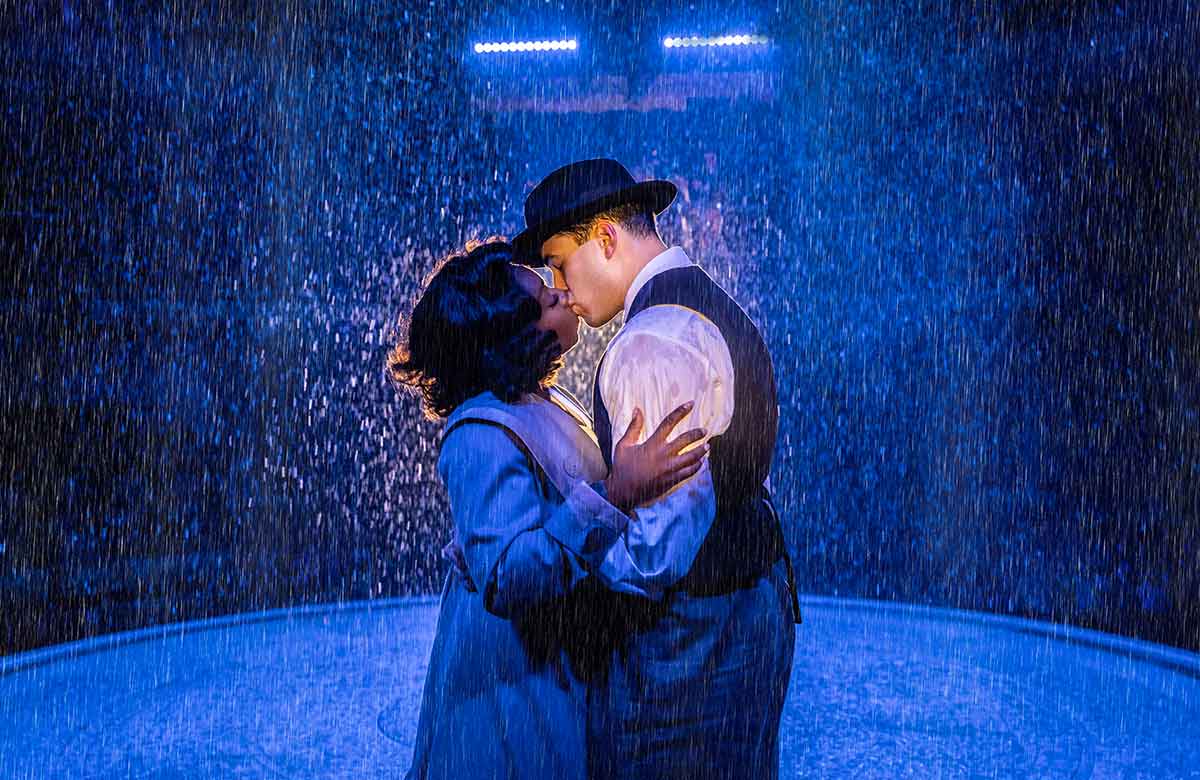 Carly Mercedes Dyer and Louis Gaunt in Singin’ in the Rain at the Royal Exchange Theatre, Manchester. Photo: Johan Persson Carly Mercedes Dyer and Louis Gaunt in Singin’ in the Rain at the Royal Exchange Theatre, Manchester. Photo: Johan Persson