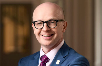 Tring Park hires Andrew McGarva as principal