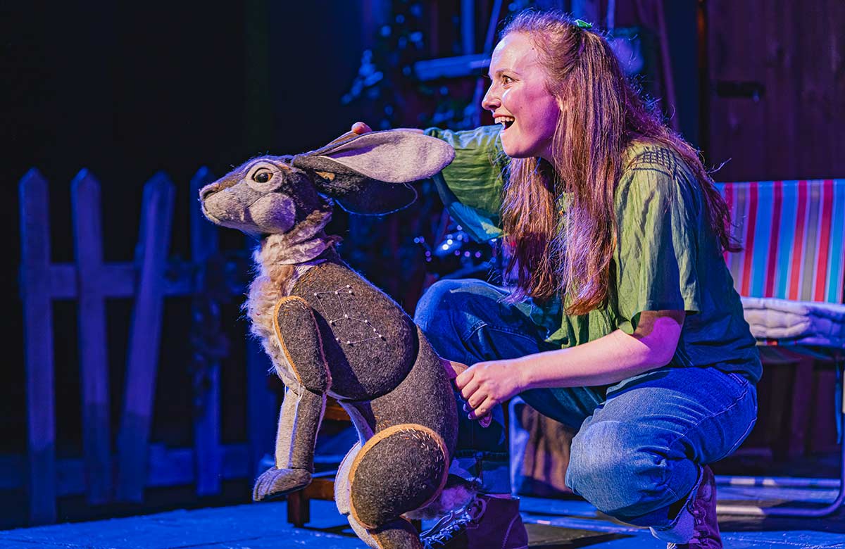 Ella Peel in HOP: The Hopeful Hare at Swansea Grand Theatre &copy; Kirsten McTernan