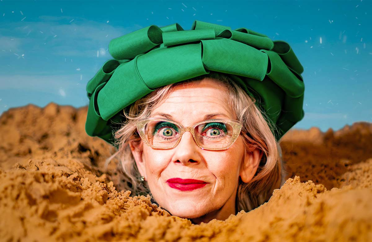 Happy Days will star Siobhán Redmond and be directed by Roxana Silbert Happy Days will star Siobhán Redmond and be directed by Roxana Silbert