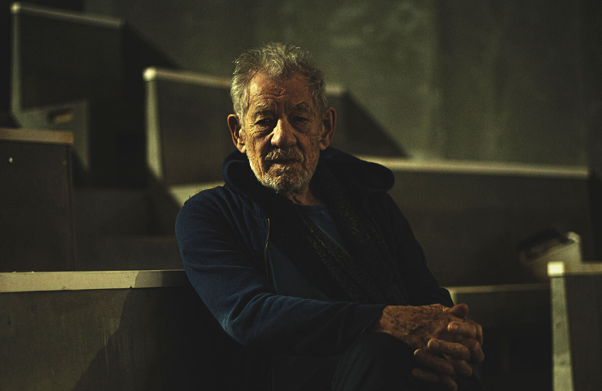 Ian McKellen makes return to stage after fall in Yard Theatre&rsquo;s reopening season