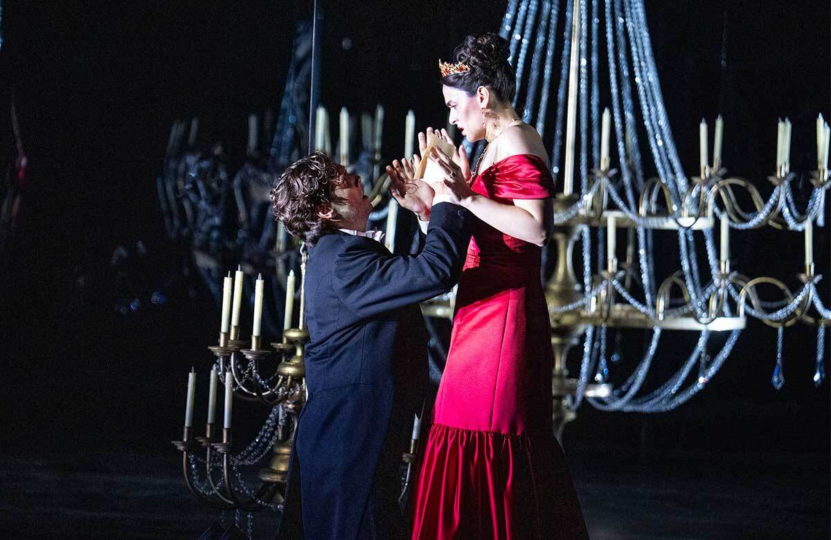 Vladislav Chizhov and Ruzan Mantashyan in Eugene Onegin at the Grange Festival, Alresford. Photo: Richard Hubert Smith Vladislav Chizhov and Ruzan Mantashyan in Eugene Onegin at the Grange Festival, Alresford. Photo: Richard Hubert Smith