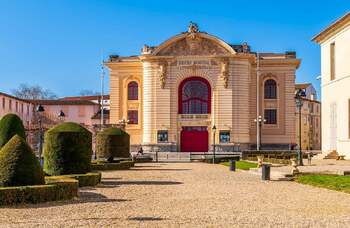 Cancellation of French writer&rsquo;s refugee play prompts censorship claims