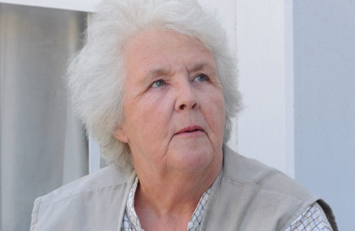 Stephanie Cole