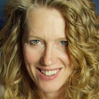 Danuta Kean