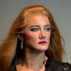 Kerry Carlton-Senior